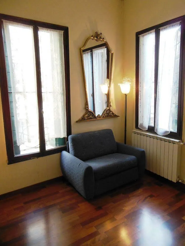 Venezianamente Apartments
